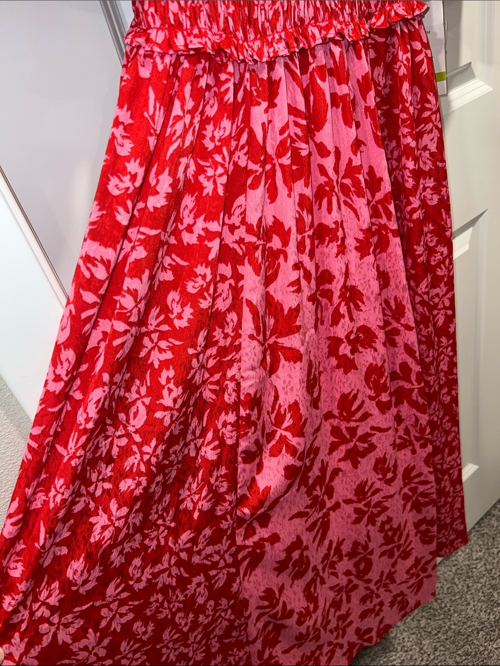 Taylor Women’s Red and Pink Floral Puff Sleeve Midi Dress Size 4 NWT - Picture 7 of 12